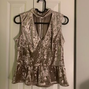 Cloud & Sky Velvety v-neck cut out peplum top